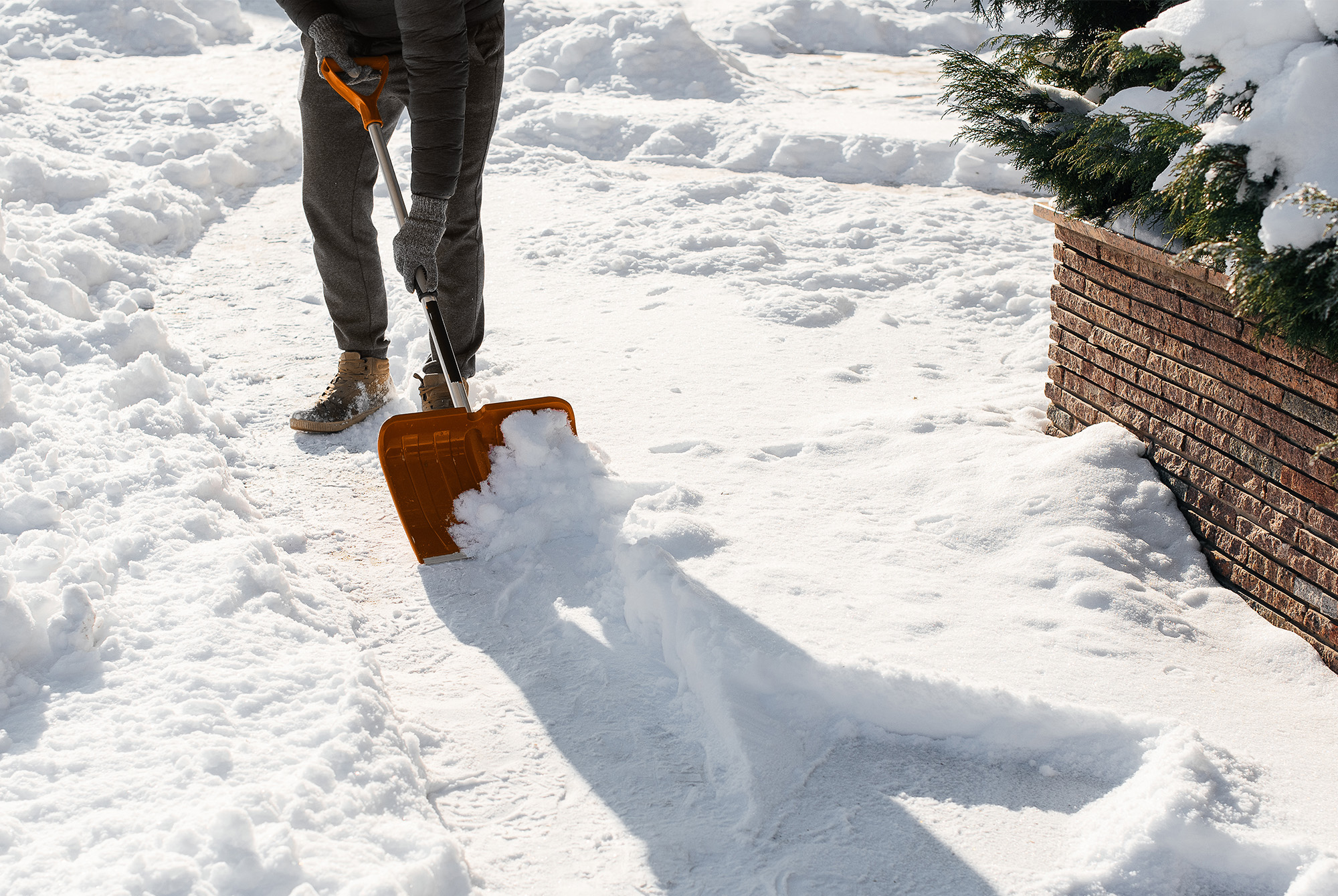 Talvikunnossapito taloyhtiössä – Kuka kolaa ja milloin?